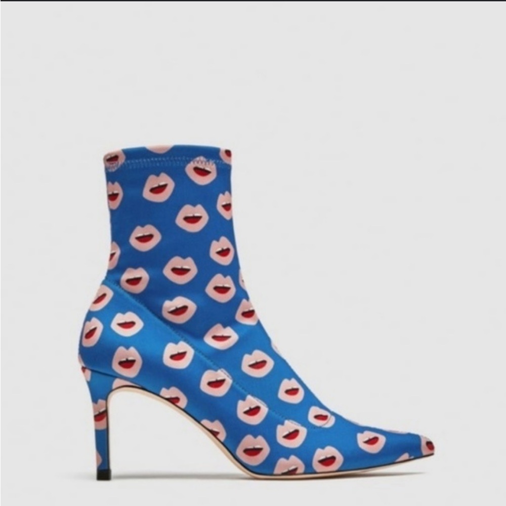 Zara Lip Print Stretch Ankle Boots